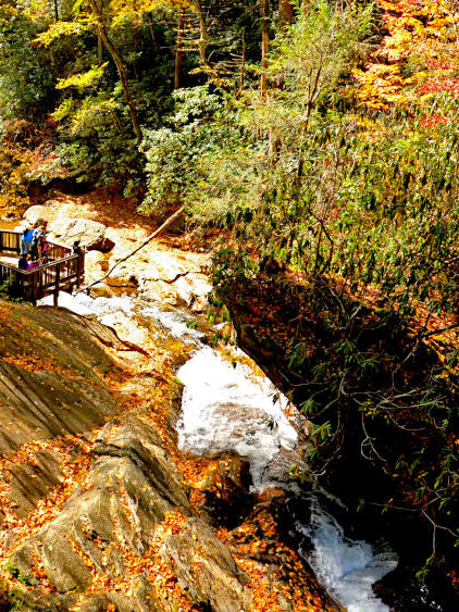 Dukes Creek Falls hike